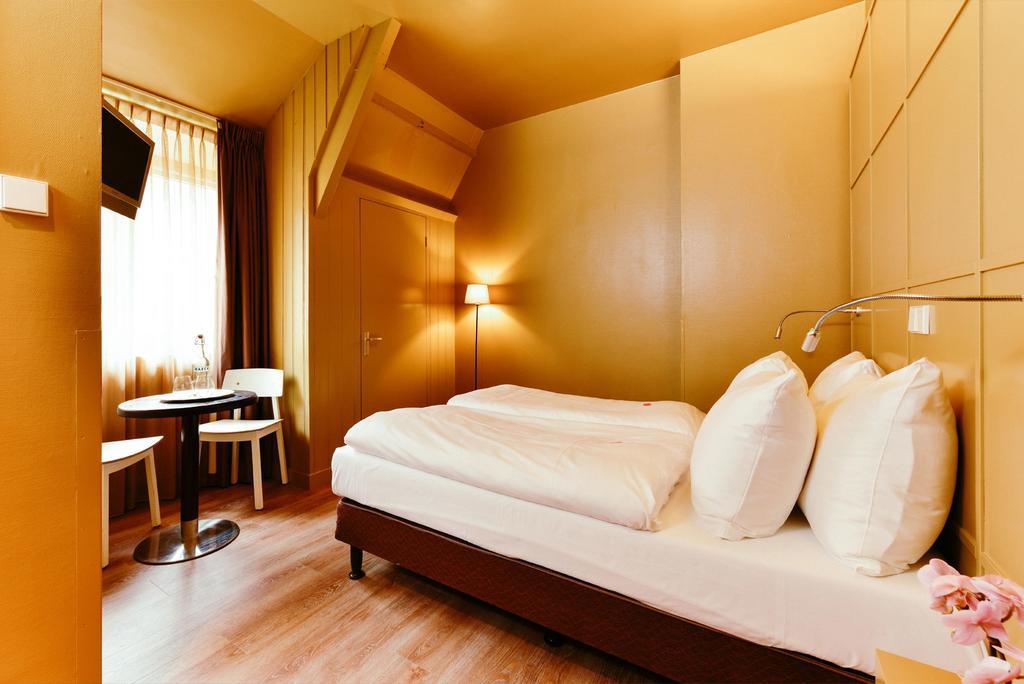 Raecks 3* Haarlem